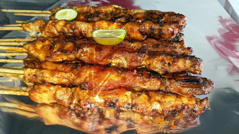 🍲 Weekend Special! Enjoy 10% off orders over 10000 frw at Dehome Kitchen and Dehome Pilau! Call now for delivery anywhere in Kigali: 0788567422. Don't miss out! 🚚🍽️ #DehomeKitchen #DehomePilau #KigaliFoodDelivery