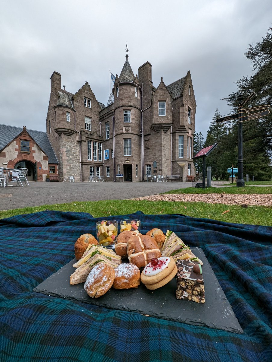museumbw's tweet photo. Join us for an egg-citing Easter Fun Day at Balhousie Castle &amp; Pre-order your picnic box from the Bistro for a hassle-free &amp; delicious meal on March 30th! Each box includes sandwiches, hot cross buns, mini scones, muffins, and more! https://t.co/hBeoRMecZi

#PicnicBox #Easter https://t.co/cSDmvHroig