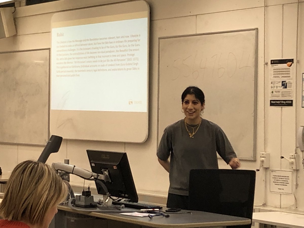 Yesterday, my students at @PTRBirmingham had the privilege of learning about Sikhi from Jasleen Kaur @SikhRI She delved into the profound wisdom of Sikhi and then the lived aspect. Interesting and engaging interaction between her and the students.