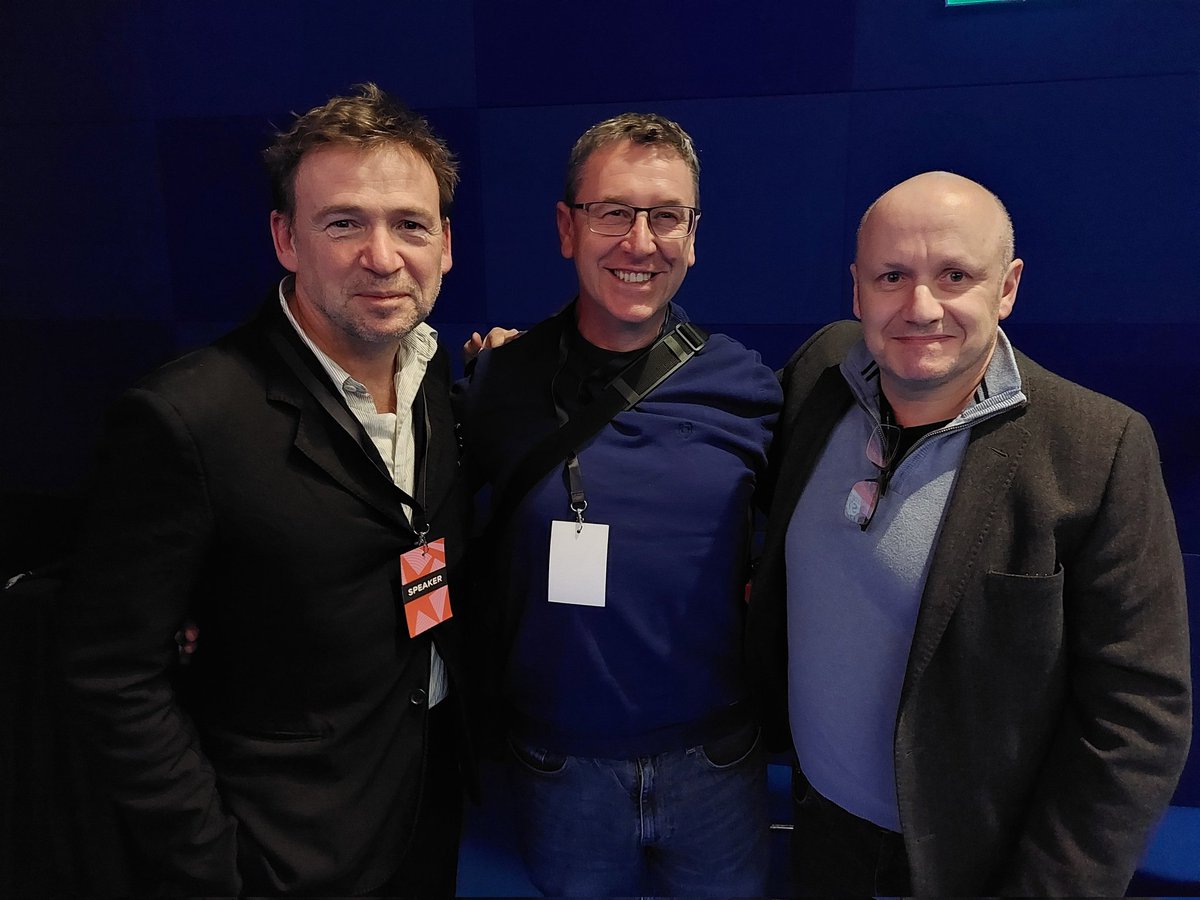 Another brilliant day at the Storyhouse screenwriting event. Delighted to be in the company of novelist/screenwriter David Nicholls & director Lenny Abrahamson who were very generous with their advice. @StoryhouseIre @ScreenIreland @EdGuiney @DavidNWriter @lennyabrahamson