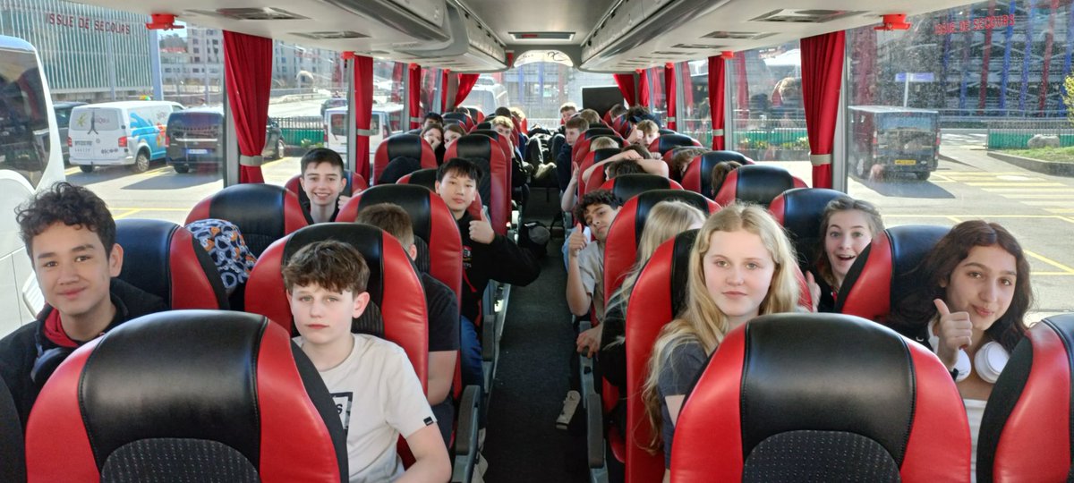 HymersSport's tweet image. Coach 1 boarded and we are ready to travel to Les Carroz