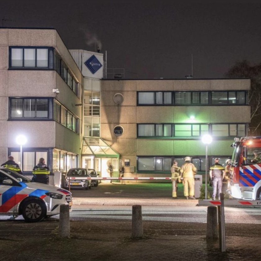 2024-03-22 23:13:47
P 2 Stank/hind. lucht (gaslucht) Politiebureau Woerden Houttuinlaan Woerden 096231

Foto: Justin Egberts