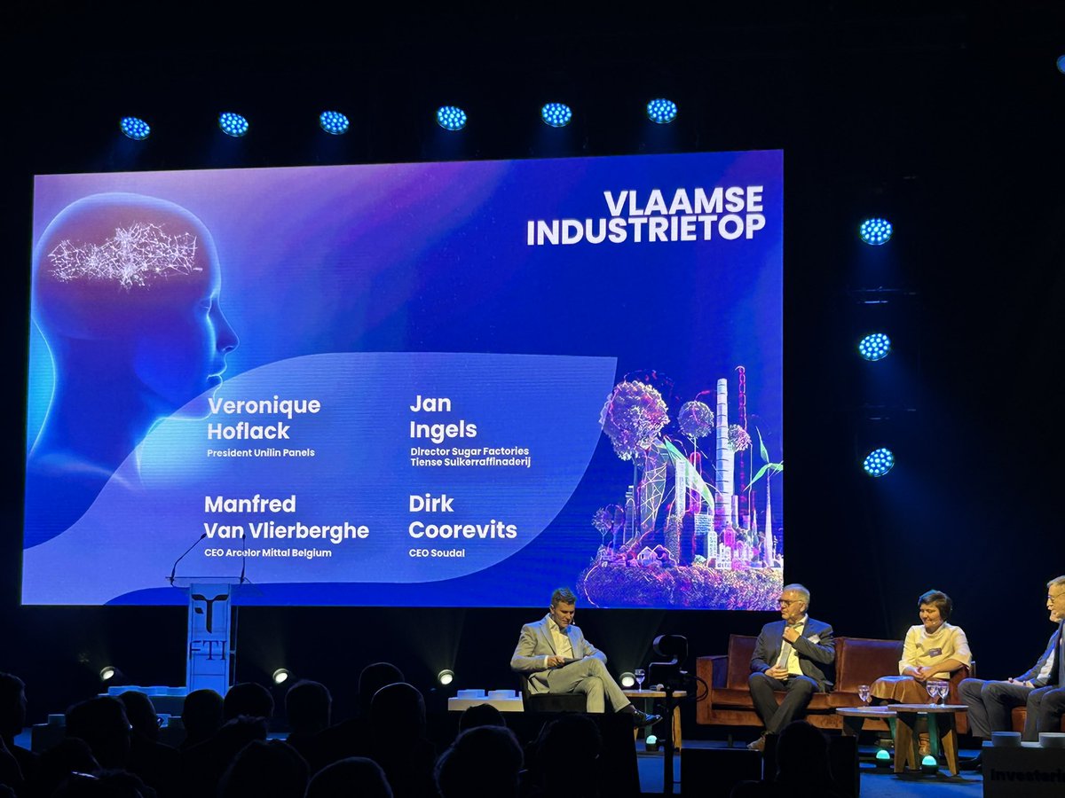 ingearents's tweet image. Het eerste panelgesprek met onze belangrijke industrie bedrijven.