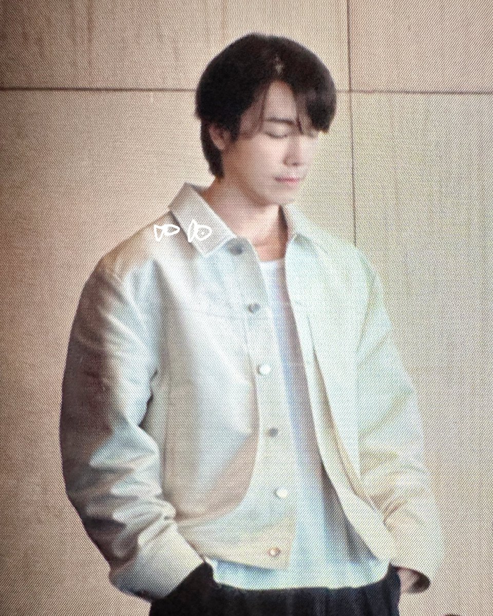 fishfishae's tweet image. 𝙒𝙤𝙬𝙬𝙬𝙬 ~~~
@donghae861015 🐟🐟

240323  D&amp;amp;E 606 Fan sign in Taipei 
#슈퍼주니어 #SUPER JUNIOR #동해 #이동해 #donghae #leedonghae #ドンへ #東海 #李東海
