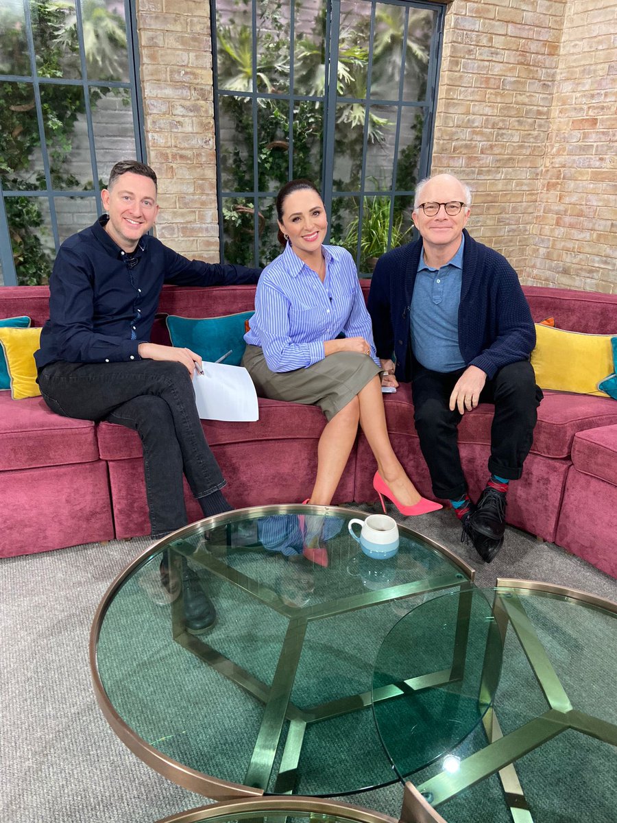 🎭 DAN BUTLER! 🎤 Frasier's own Bulldog joins us now for a chat about the  hit sitcom and his trip to Ireland! #IrelandAM, image size:900x1200