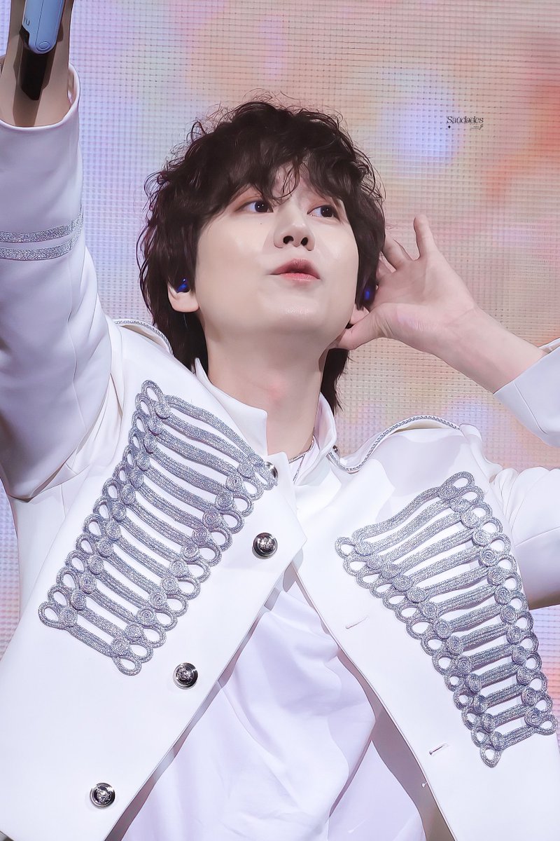 Saudades_8823's tweet photo. 세로버전🐾

#규현 #KYUHYUN 
#규현아_사랑해 https://t.co/bha2Cq5qmj