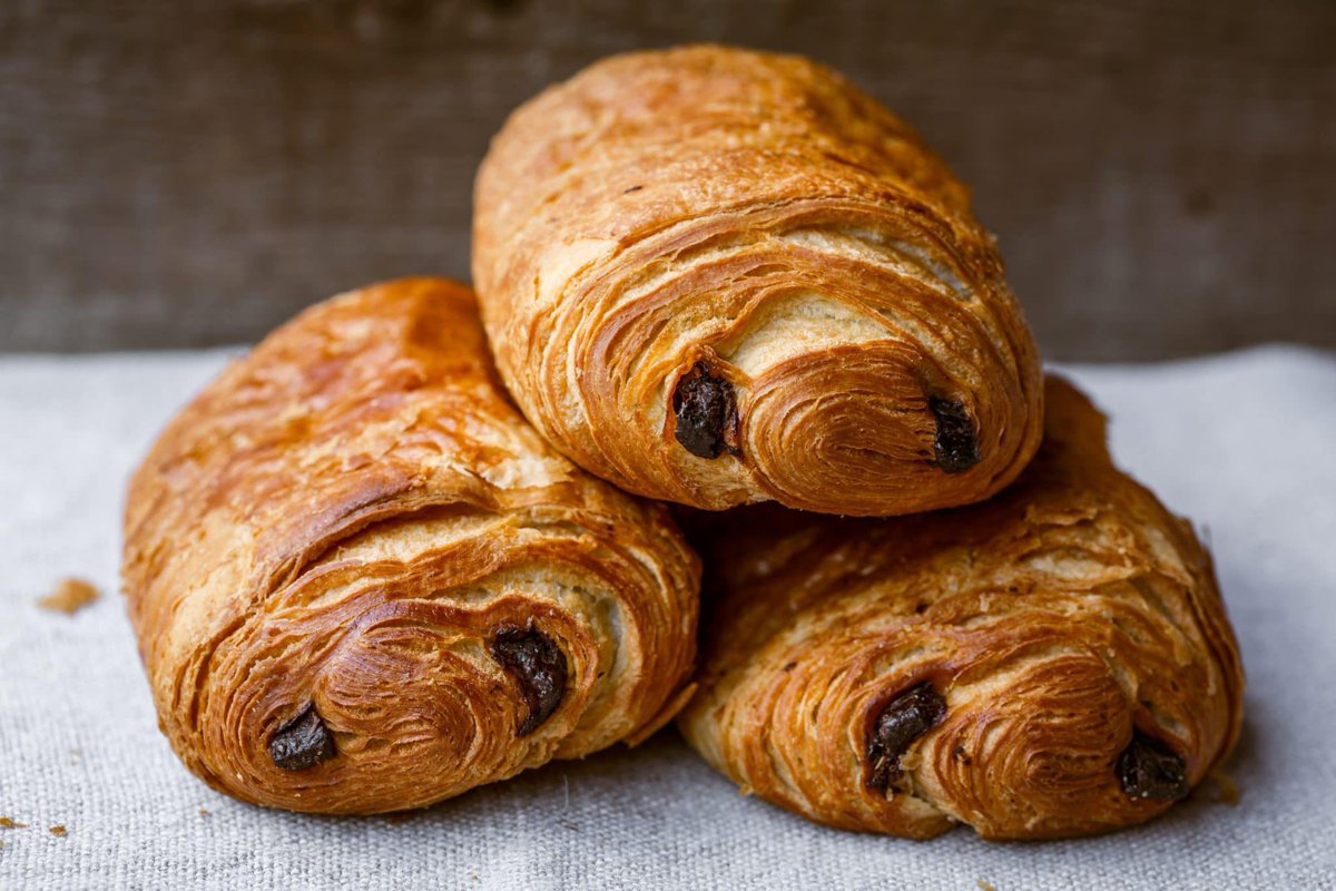 Alecs227's tweet image. Vous faites parti de quelle team❔

Chocolatine 👉🏼 RT
Petit pain au chocolat 👉🏼 Fav 

N’hésites pas à commenter ta région🤙🏼

#Chocolatine #PetitPainAuChocolat