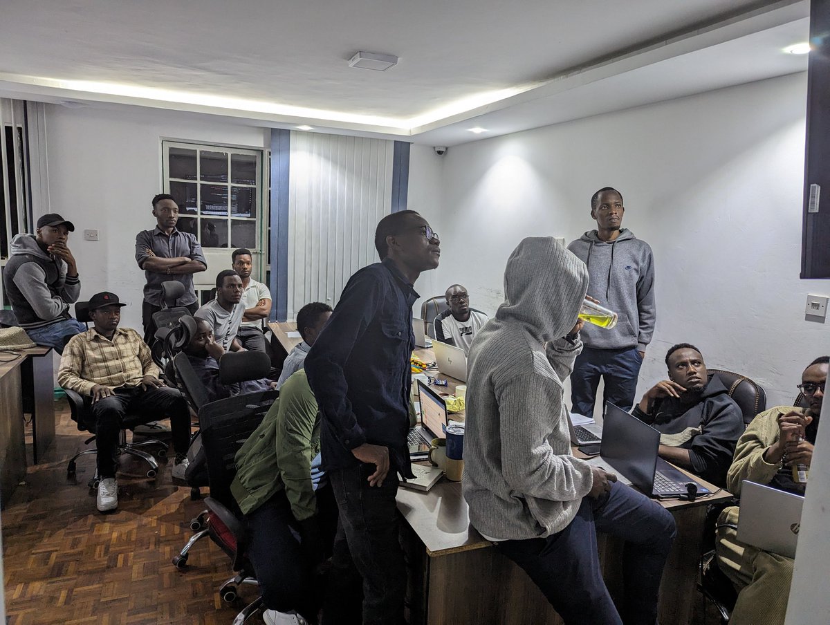 HarunMbaabu's tweet photo. Yesterday at "Byte Battle Challenge" by  @ngenilabs and @code3camp 🔥

cc @stephenkolesh https://t.co/FwUw1LzI6Z