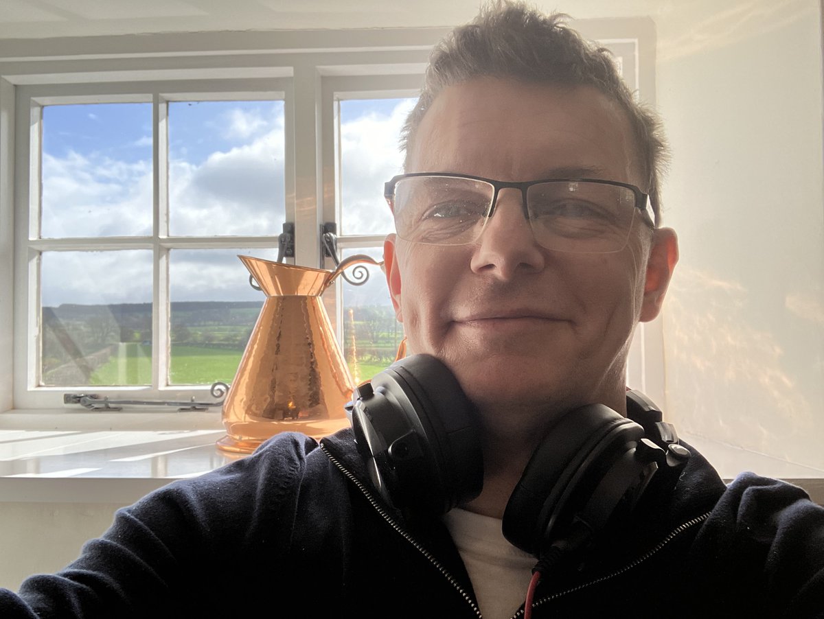 andycraik's tweet photo. Perfect weekend getaway location to complete 2 #ChooseTheChoons (Julie Smith & Scanny takeover shows)
#TemporaryStudio
#Mosedale
#LakeDistrict
#ChooseTheChoonsOnTour
@JulieSmith2001
@simon_scanlon
@MadWaspRadioMWR
Mondays 9pm
Saturdays 11am
Catchup https://t.co/9zsGvm6Z8z https://t.co/RpzfBgmo3l