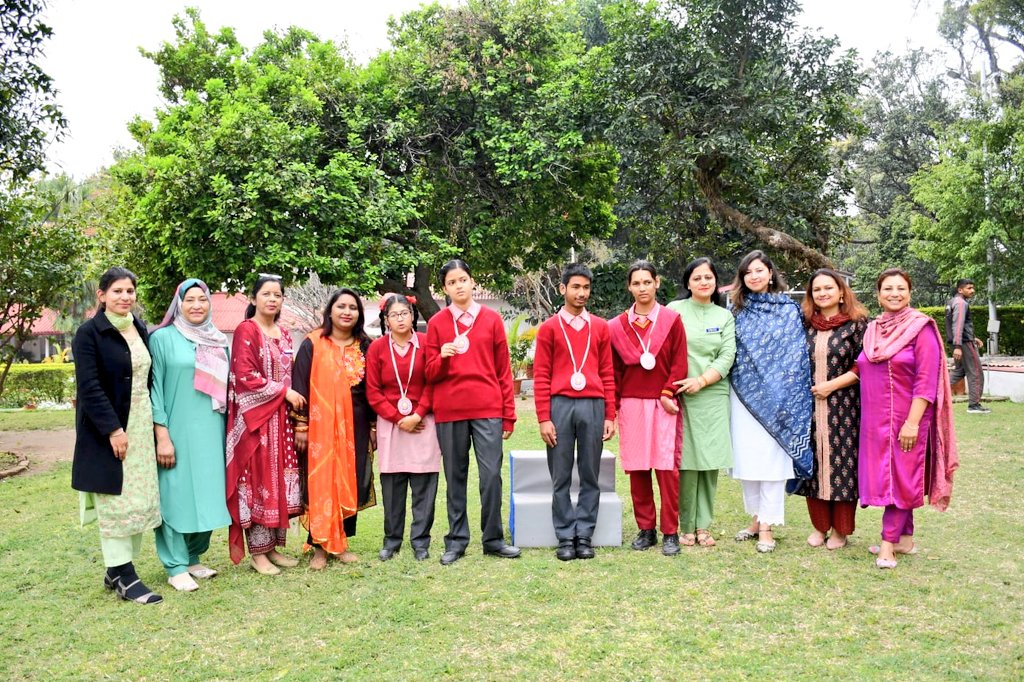 PRODefDehradun's tweet photo. Towards creating spaces where every child feels valued and celebrated, a #picnic was organised by #GoldenKeyDivison at #BirpurCantt for children of #AshaSchool.
The children enjoyed every moment of newfound friendships, which was a testament to the power of #inclusivity. https://t.co/pMWYxyKWcG