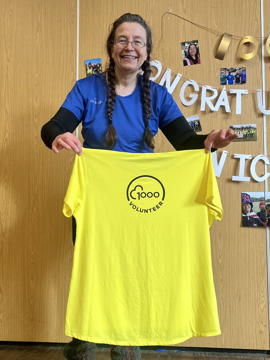 Massive congratulations to Nicki Clark for becoming the first ever pakrunner to reach the 1,000 volunteer milestone 💛 🌳 #loveparkrun