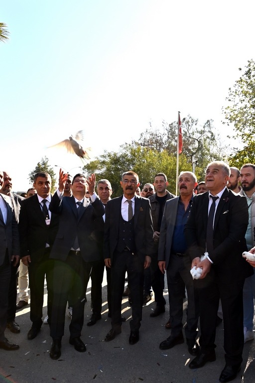 Bugün İzmir’de yüzlerce metal emekçisi ile kucaklaşarak İzmir Şubemizin 3. Olağan Genel Kurulunu gerçekleştirdik.