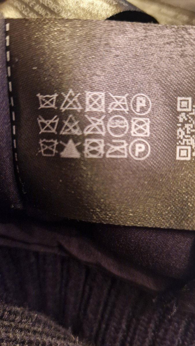 Gone to wash my new <a href="/ZARA/">ZARA</a> jacket... every option is crossed out 🤷🏻‍♀️ #help 😂😅