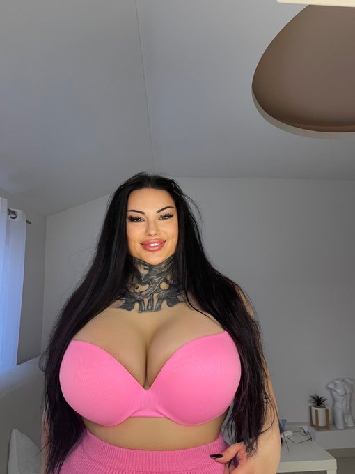 Have a nice weekend 💋💋 https://t.co/twbChDHToc<a href="/tag/bikini"class="tags"><span>#bikini</span></a><a href="/tag/cute"class="tags"><span>#cute</span></a><a href="/tag/curvy"class="tags"><span>#curvy</span></a><a href="/tag/tattooed"class="tags"><span>#tattooed</span></a><a href="/tag/plussize"class="tags"><span>#plussize</span></a><a href="/tag/bus"class="tags"><span>#bus</span></a>