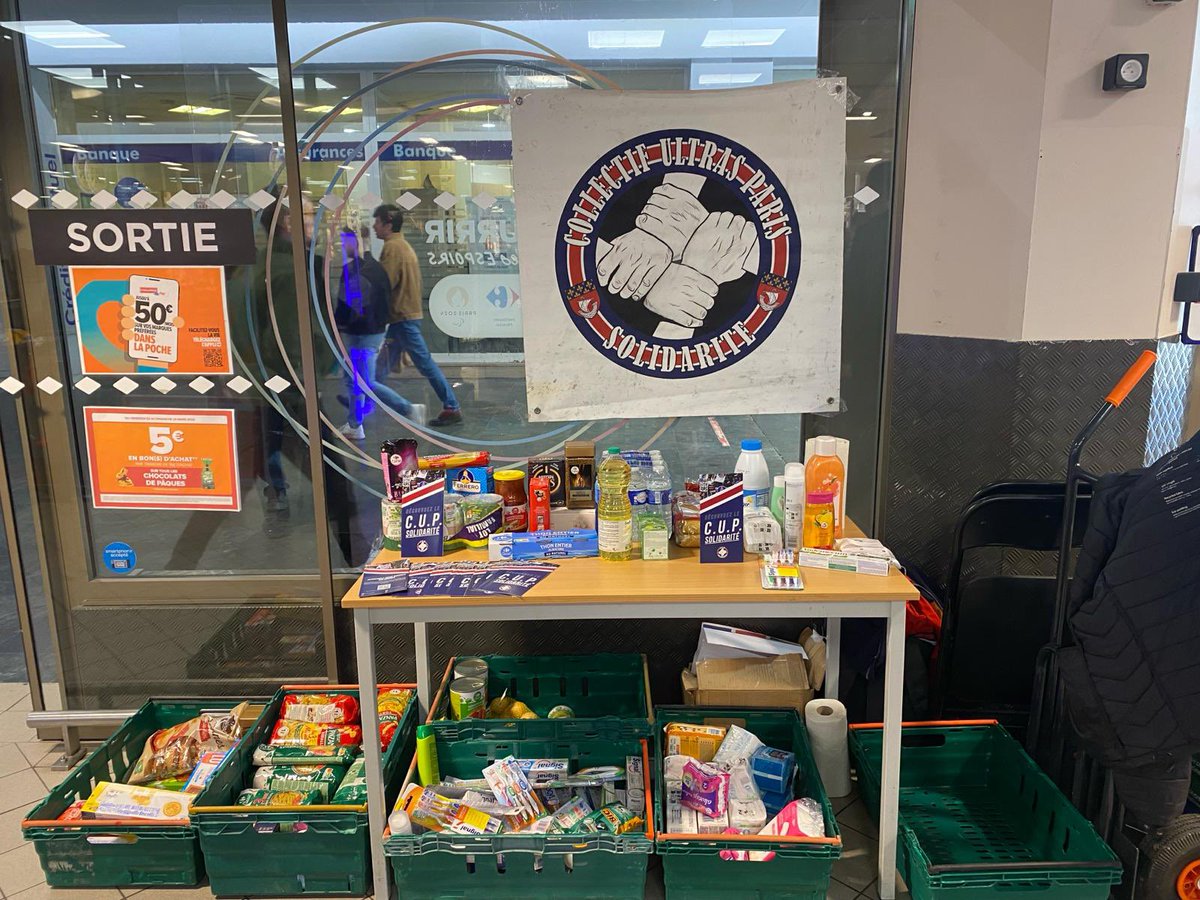 Collecte en cours au carrefour de Vanves 🔴🔵🙏🏾