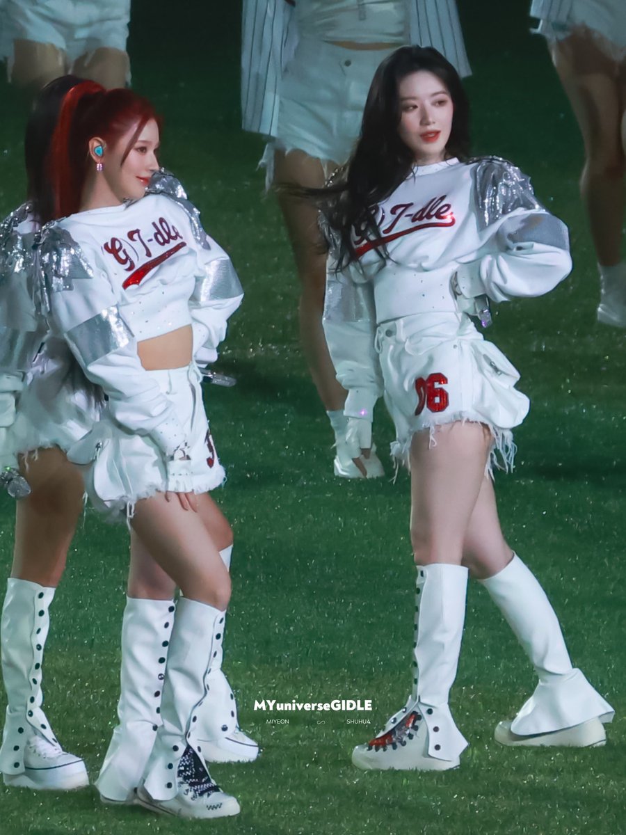 240321 MLB #SeoulSeries 

🐰🐺 #TJ

#여자아이들 #아이들 #GIDLE #미연 #MIYEON #슈화 #SHUHUA #舒華