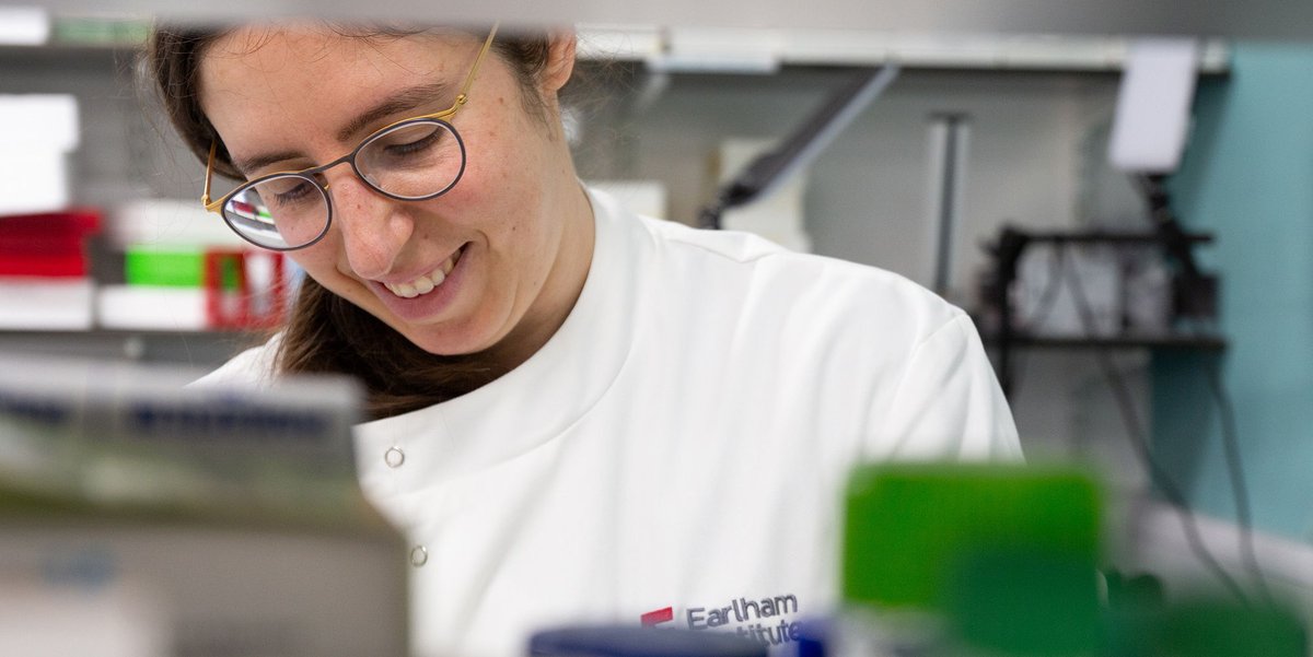 EarlhamInst's tweet photo. Dr Sarah Guiziou, Career Development Fellow at the Earlham Institute, is applying integrase technology to engineer #plantroot development and plant-microbe interactions for #sustainable #agriculture. ๐งฌ ๐ฟ๐ฆ
โก๏ธ https://t.co/VfiD6cPbGr
#syntheticbiology #engbio https://t.co/RdWkt88NI5