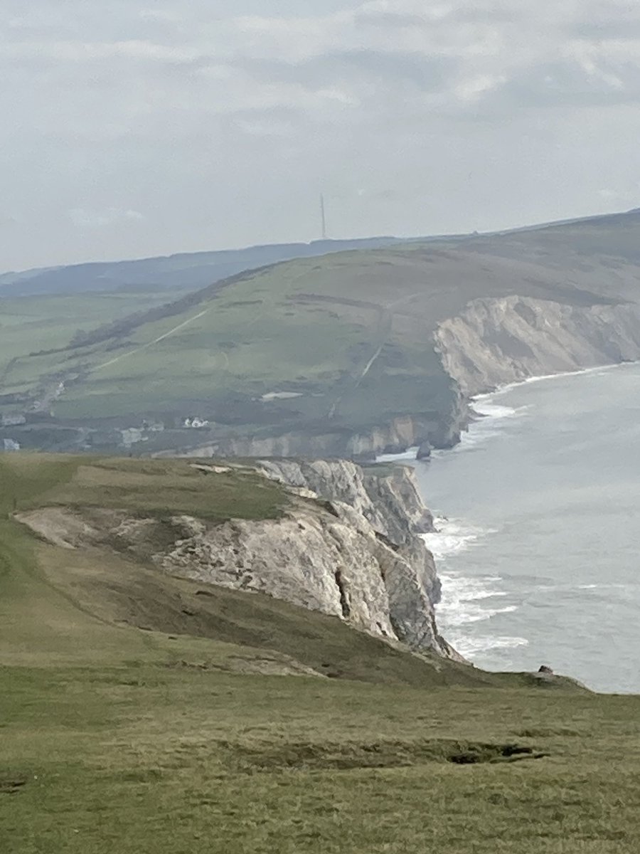 🥾 Just had a top stay <a href="/TheBayIOW/">The Bay</a> during a walking holiday. Our host Paul couldn’t have been nicer - great welcome, yummy breakfast, walking tips that saved us lots of detours, and dried out our muddy boots.