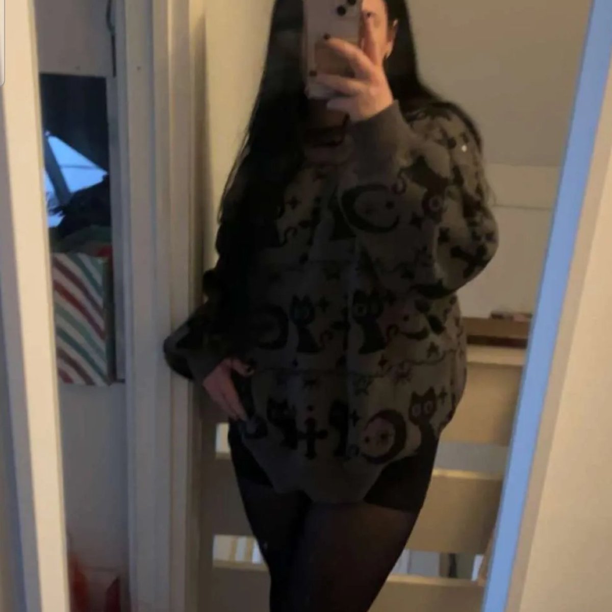 caitthebae1's tweet photo. @nefiichan Just me https://t.co/B8RQhu5ZYD