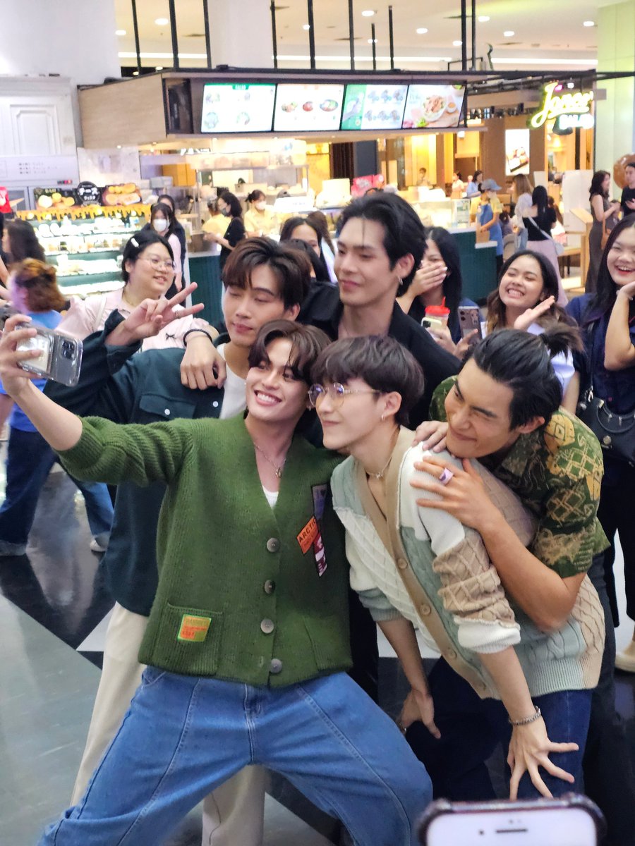 T433N4's tweet photo. ขอให้แมสกว่านี้ เพี๊ยงง! ☺️
#iQIYIXDeepNight
#DeepNightTheSeries https://t.co/3roTWDz9Xm