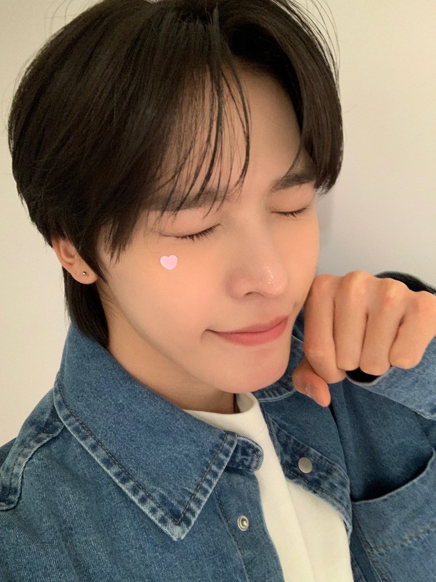 ping! pong! lucu bgt stickernya kicik 🤭🤭🤭🤭  (dan aegyonya itu)