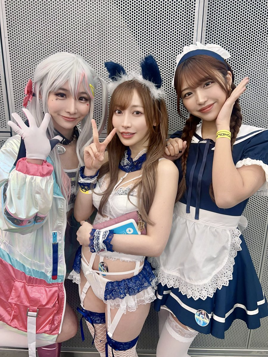 今日はコスホリありがとうございました🫶

可愛い子にたくさん会えて幸せ😽

@k4shi_konatsu 
@6nekoksn 
@iamnianearyou 
@0521Himari 

@cosholic_circle https://t.co/NofcOecsCP