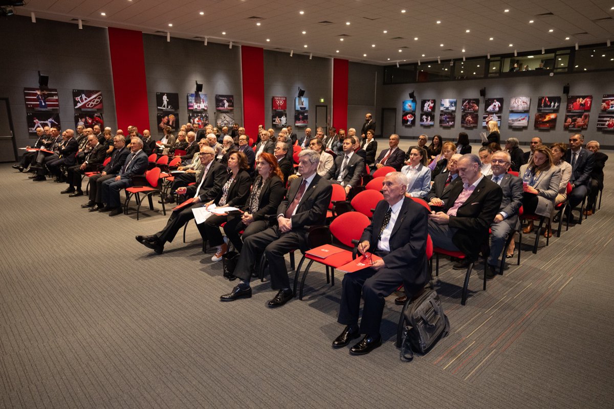 TMOK_Olimpiyat's tweet photo. Türkiye Milli Olimpiyat Komitesi'nin 2023 yılı Olağan Mali Genel Kurul ve Tüzük Değişikliği Toplantısı 23 Mart 2024 Cumartesi günü TMOK Olimpiyatevi'nde düzenlendi.

Haber için: https://t.co/afBkKCLKNR https://t.co/0CcDOtihTi