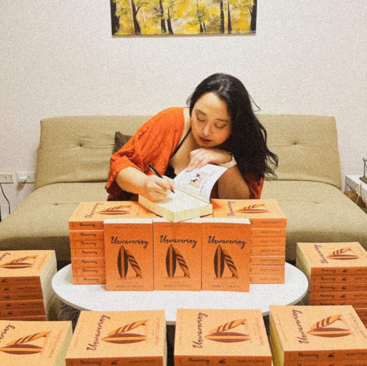 kpubph's tweet photo. "You can curse me all you want. I don't mind. I told you before, haven't I? I'm already your prisoner. I was already under your spell a long time ago."
- Coal Dawson 🧡
ATM: MsButterfly's book signing for Dagger Series 6: Unwavering.
#DaggerSeries #DS6Unwavering #CirCoal https://t.co/RHJME2ll4A