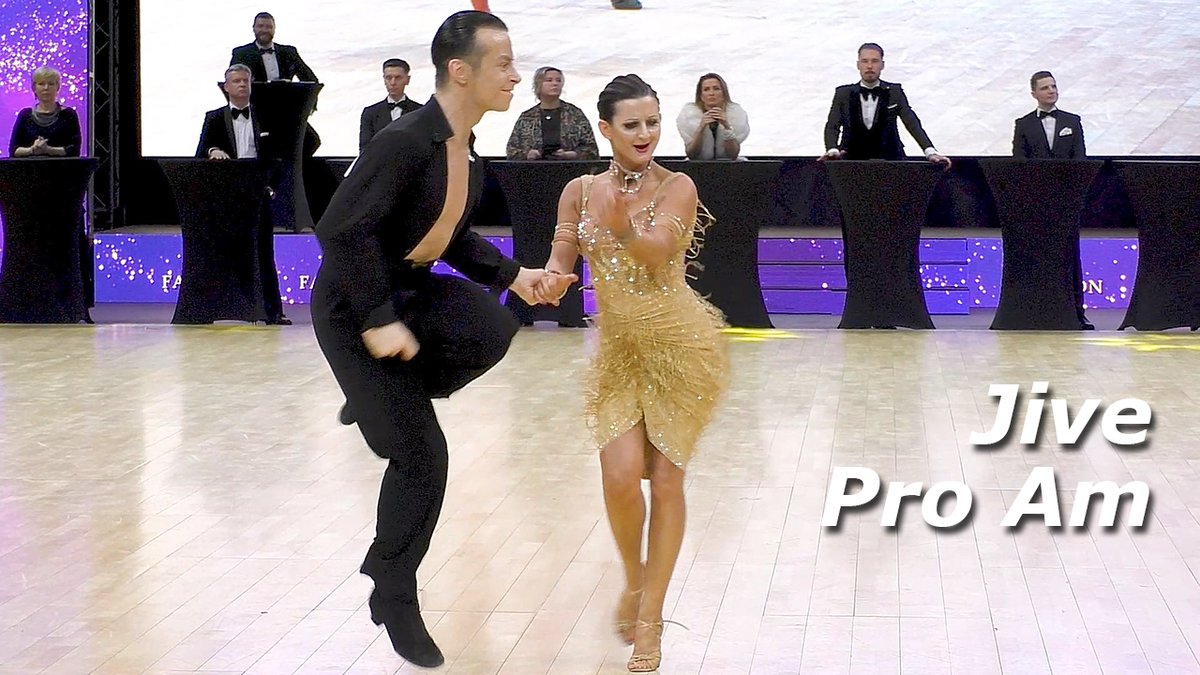 Джайв. IDSU ProAm Super Cup, Int. Latin. Финал - Minsk Open Championship 2024. ВИДЕО = youtu.be/K8gRwWpxlZo

#proam #jive #ballroomdance #ballroomdancing #proamdance #jivedance #джайв