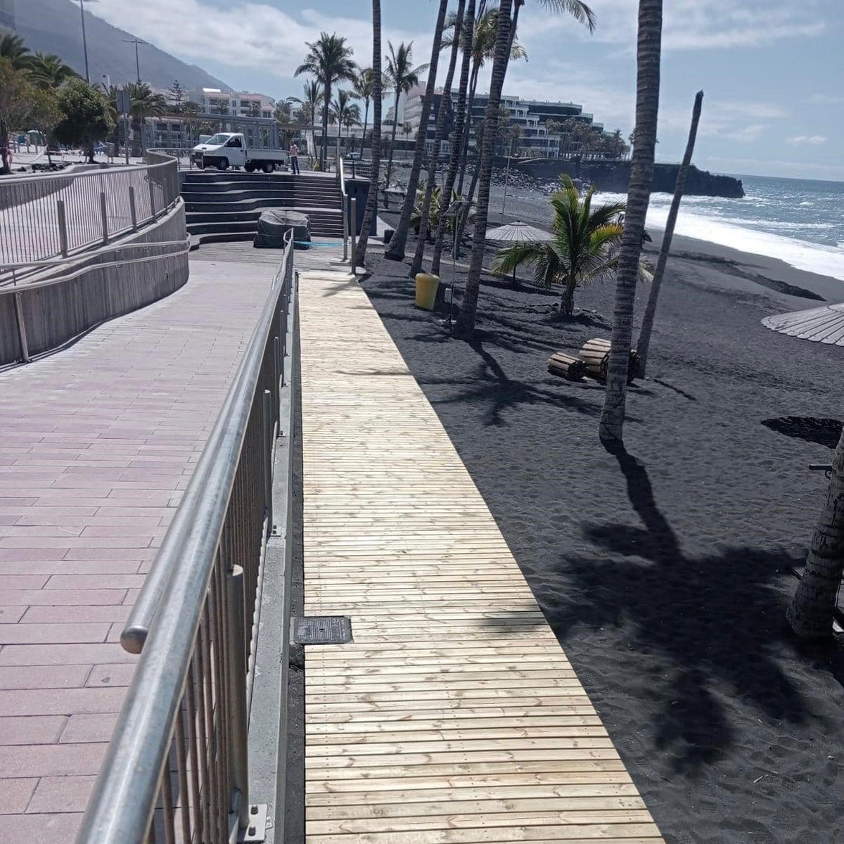 ISLA | Sin datos públicos sobre las concentraciones de CO2 en la playa de Puerto Naos.

🔗 elperiodicodelapalma.com/sin-datos-publ…

#LaPalma #CO2 #PuertoNaos #LaBombilla #CabildodeLaPalma #IGN #INVOLCAN