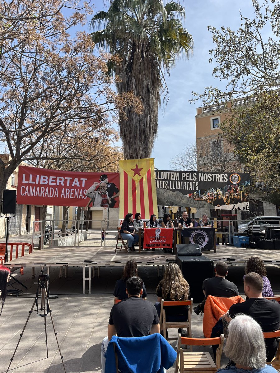 A Vilafranca, amb les que segueixen lluitant! @sasabsolucio
