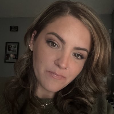 lizzabug1987's tweet photo. #NewProfilePic https://t.co/C8rK9Kx8Lf