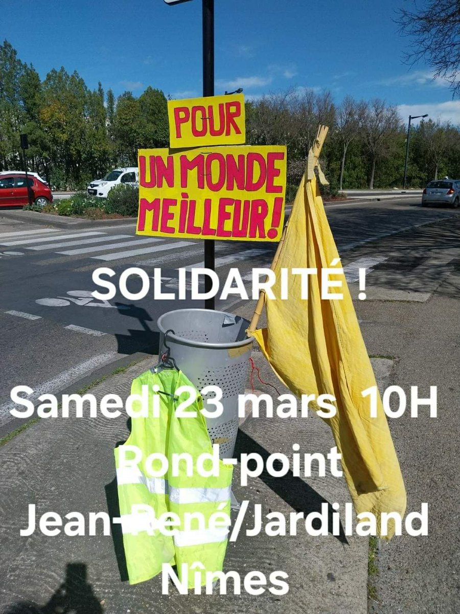 #GiletsJaunes toujours là ! 👇