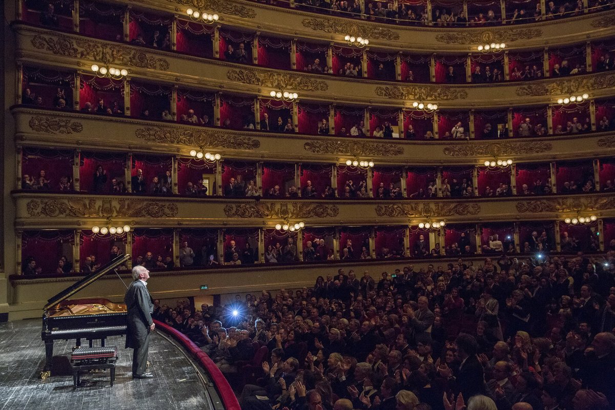 La Scala mourns the loss of Maurizio Pollini, one of the great musicians of our time. | La Scala piange la scomparsa di Maurizio Pollini, uno dei grandi musicisti del nostro tempo.

👉 bit.ly/4a5cqi2