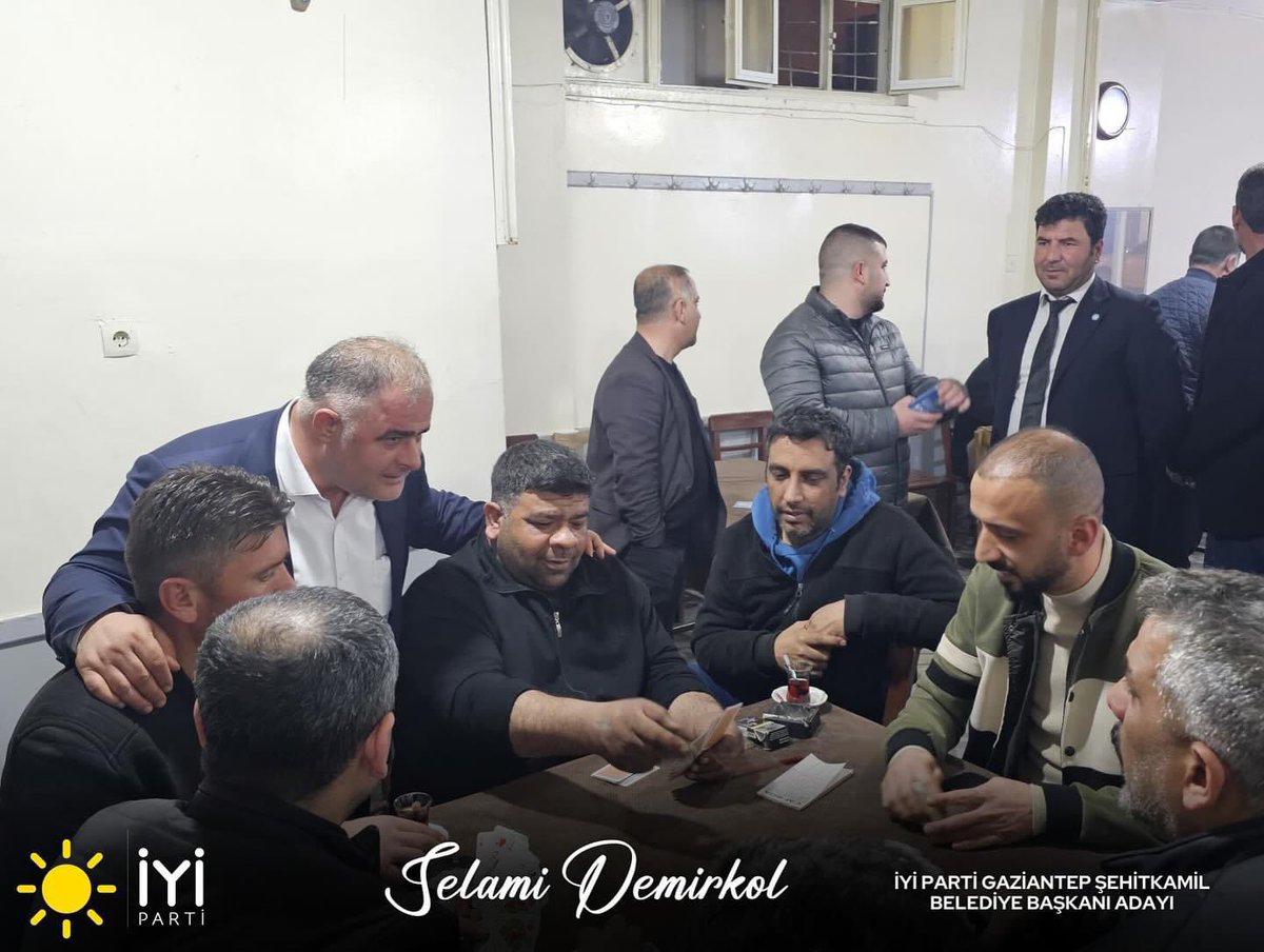 selamidemirkoll's tweet photo. 📍Düllük Baba ve 8 Şubat mahallesinde Kahve ziyaretinde bulunduk. Ramazan vatandaşlarımızın ve sevdiklerimizin yanında olunca güzel. Ramazan Şehitkamille güzel.

#ramazanşehitkamillegüzel
#şehitkamiledeğer #şehitkamilbelediyesi https://t.co/HzFRkpaU36