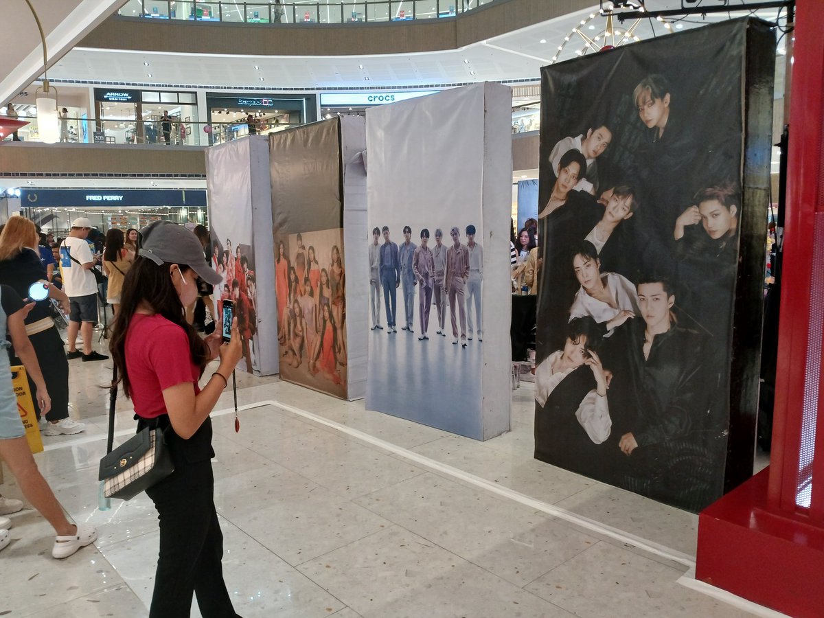EXOPhils's tweet photo. The EARTH HOUR Countdown will begin in just a few minutes ๐
Many Kpop enthusiast from differrent fandoms gathered and help promote our advocacy
#EverythingIsHere
#YoureAlwaysWelcomeHere
#KPOP #EarthHour
#SupportingCommunities
#ElectronicWasteCollection https://t.co/xRe16GBs98