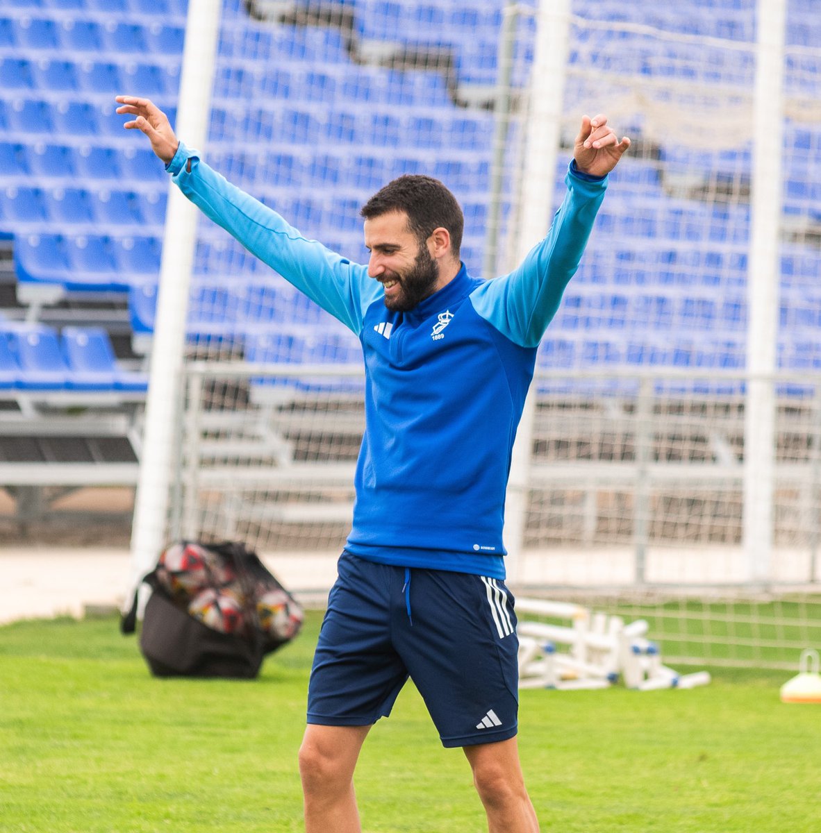 Alegriaaaaaa!!! Que mañana juega el Decano!!! 😜😁