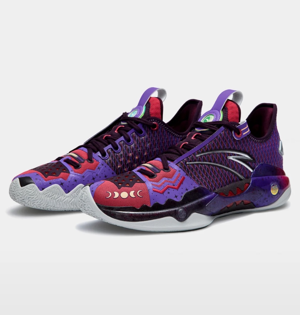 SNKR_TWITR tweet media