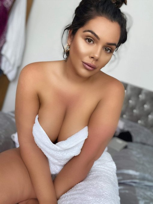 Watch nadia sapphire's leaked NSFW photo on TwXstars