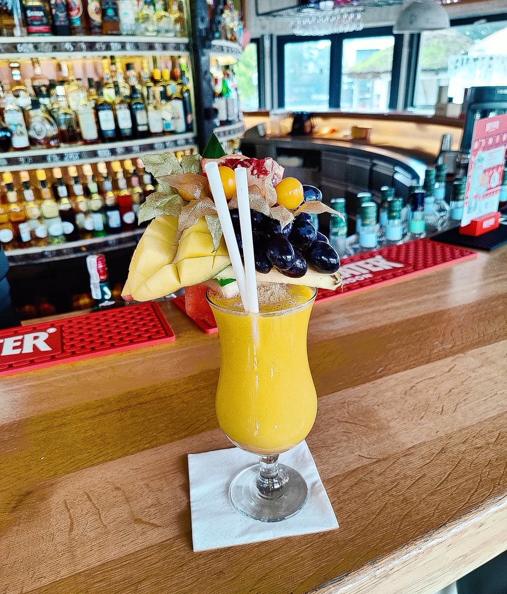 Dawno Cię u nas nie było 😉🍹🌊 #coctailbarmax #jastrzebiagora #soboting #saturdayvibes #homesweethome #drogarybacka60 #koktajlbar #cocktailbar #seaside #happyplace #happytime t