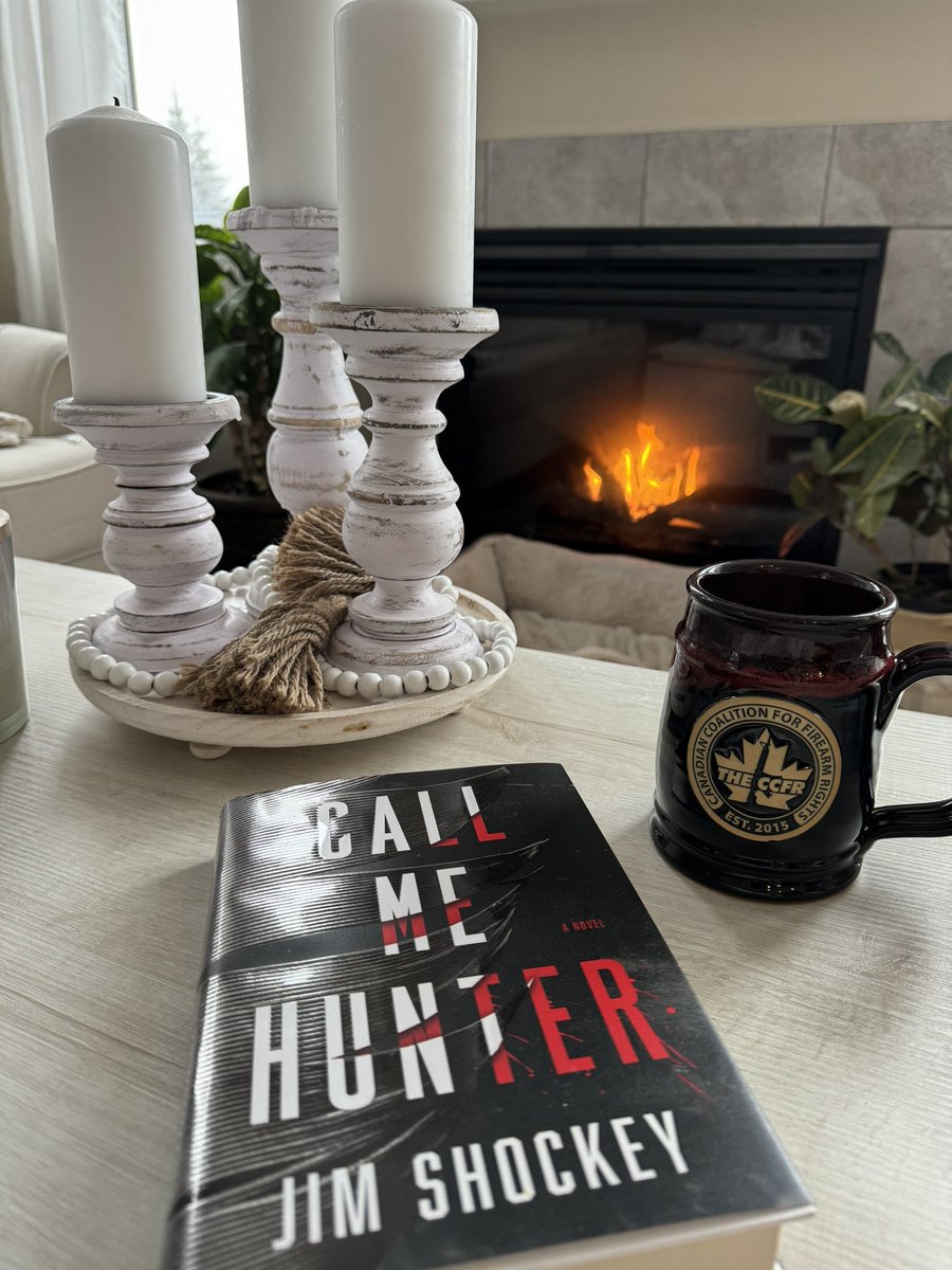 TWilsonOttawa's tweet image. Snowy Saturday morning vibes … 🇨🇦🔥☕️📚 ❄️ @CCFR_CCDAF @JimShockey_  #EssentialReading #CallMeHunter #TeamCCFR #CanadaHunts #cozy #java