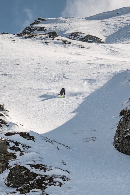 logcoatings's tweet image. #skiverbier   #springskiing   #4vallées   @pubmontfort