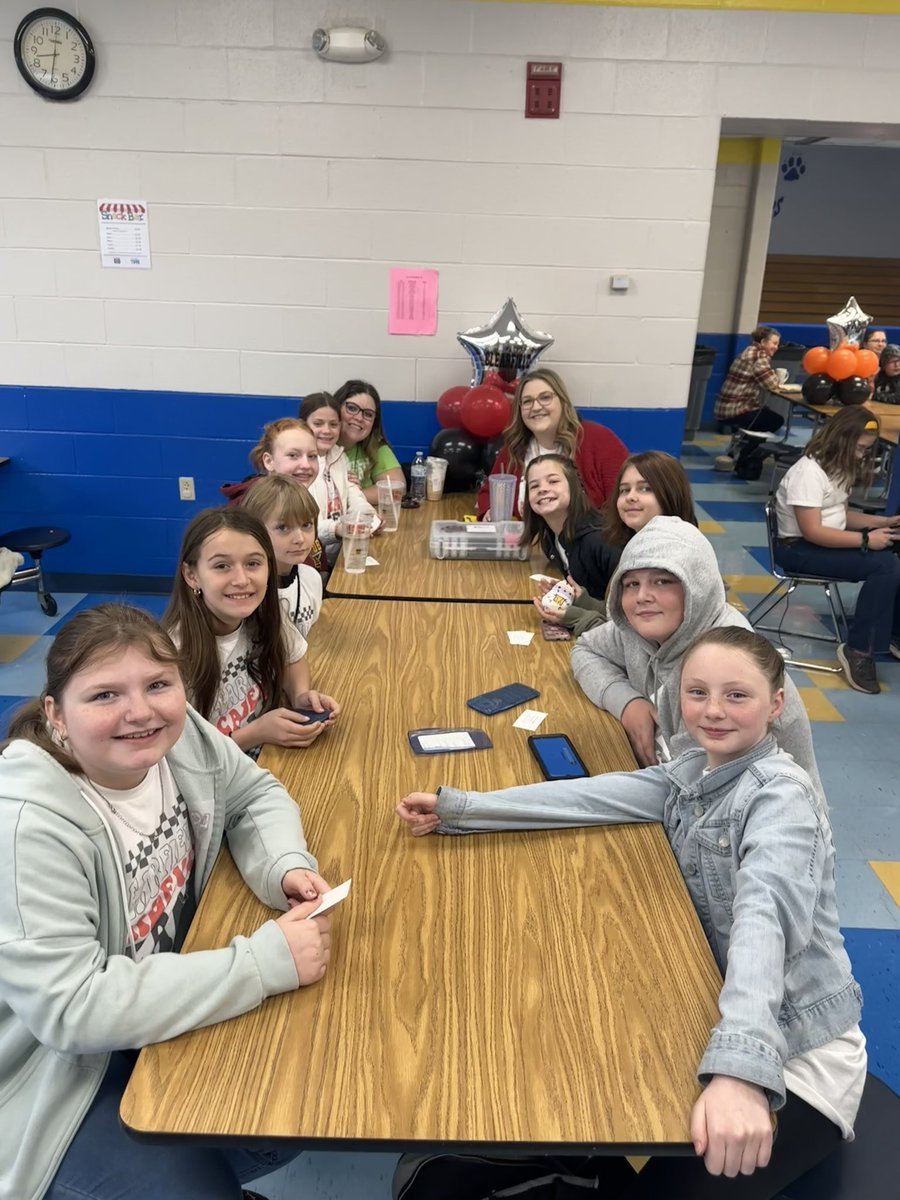 Good luck today at the Regional Governor’s Cup, CES! ❤️🐾 <a href="/PawsforCougars/">Clearfield Elementary</a> #rcLEAD