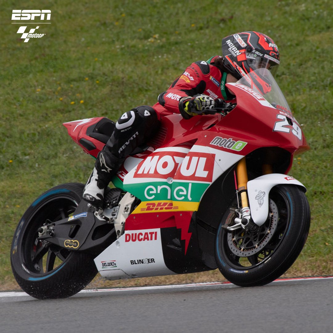 MotoGP_ESPN's tweet photo. Nicolás #Spinelli ganó la primera carrera de #MotoE en #Portimao. Hector #Garzo y Mattia #Casadei completaron el podio. ⚡♻️ https://t.co/M6mQFhtxER