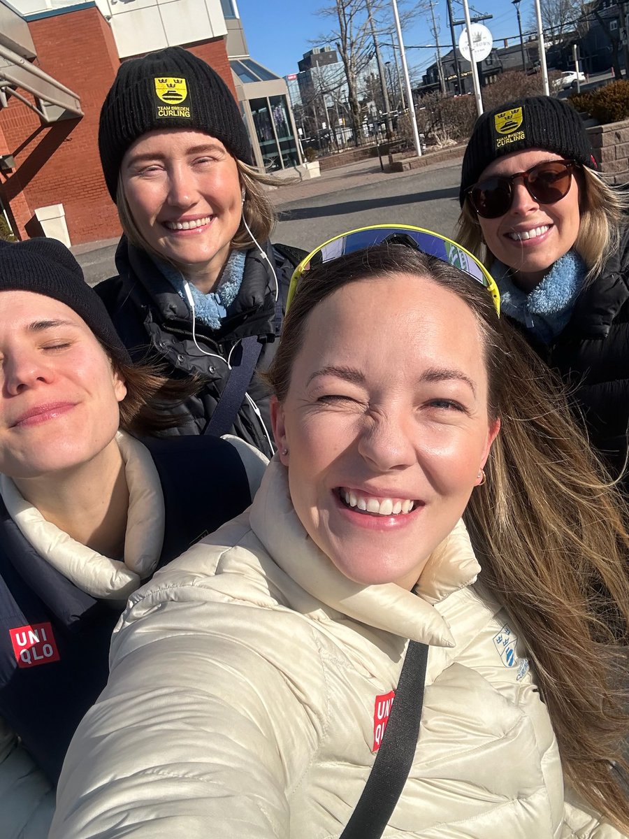 Playoff selfie 🇸🇪☺️

See you on the ice soon! 👊🏻

#WWCC2024