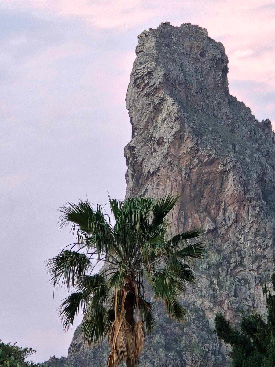 Roque de Las Ánimas, Taganana 📸Aitor Perdomo Sosa #vendevisitaatenerife #tulugardeescape #DescubreTenerife #islascanarias #tenerife #Tenerifeesvida