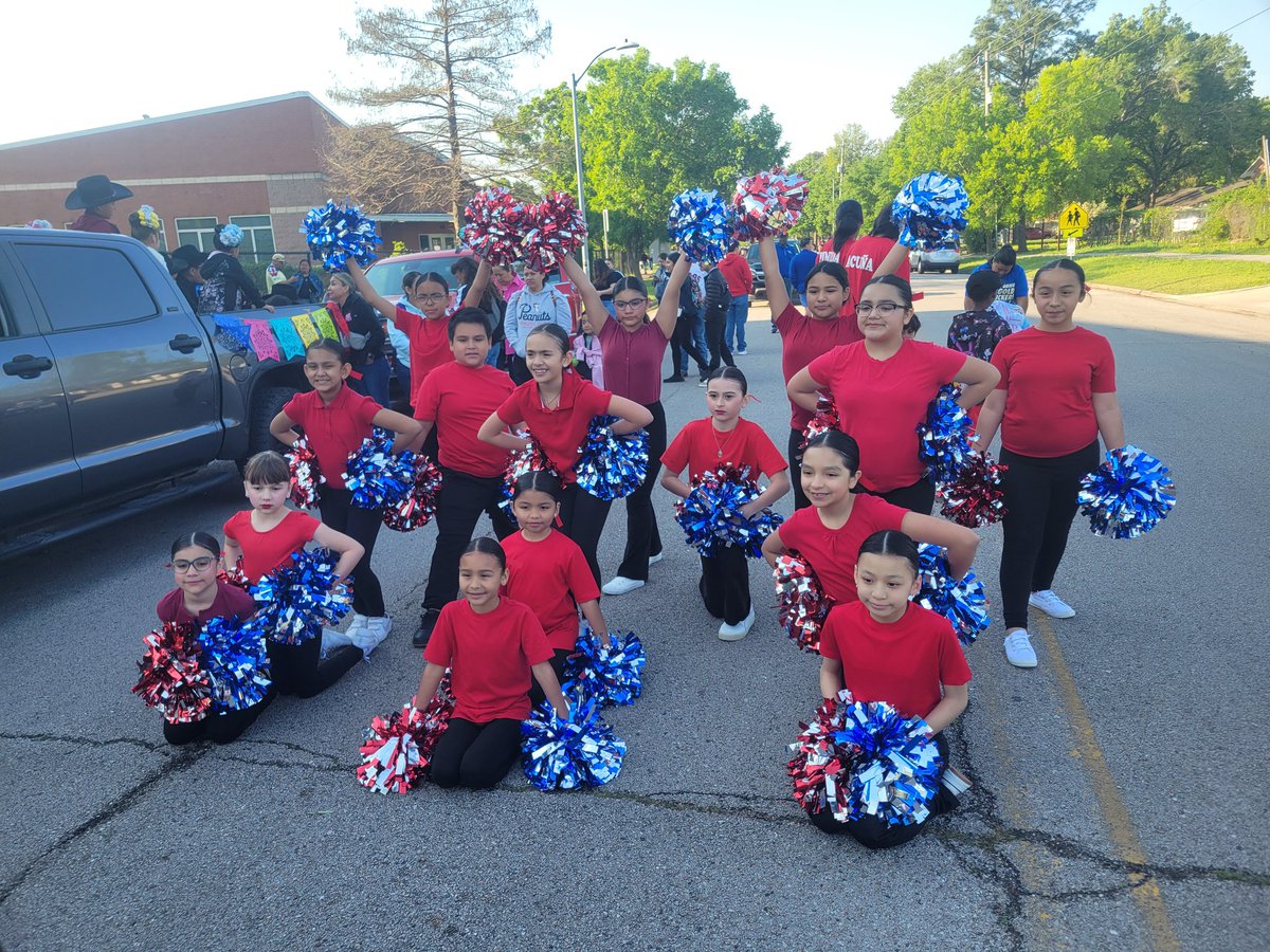 Field day yesterday and today Chávez Parade @RuckerHISD @bncorprew @fceaser @NLPerez3 @CATCHhealth