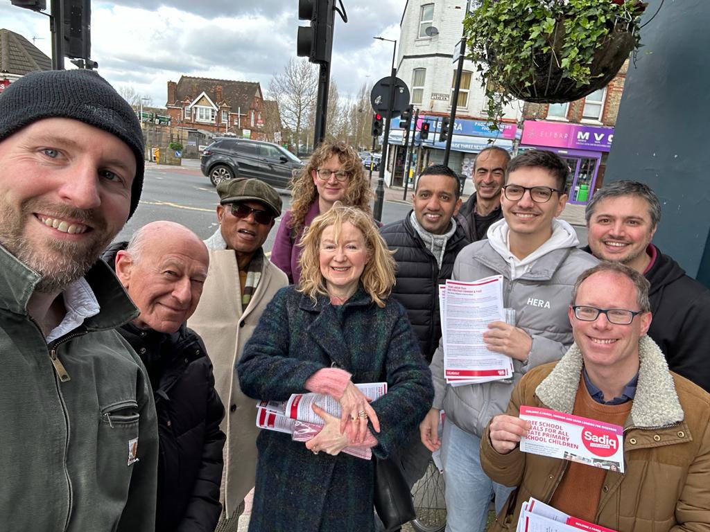 Great @LambethLabour team out on the #labourdoorstep in #Streatham Common & Vale today, campaigning to re-elect our excellent local @LondonAssembly Member @LabourMarina and @SadiqKhan as @MayorofLondon.