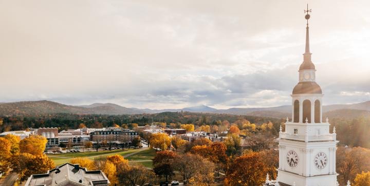 POSTDOC alert: We're looking for a postdoctoral scientist to join our lab at Dartmouth! We study the neural basis of perception, memory, and neurodiversity. robertsonlab.com/current-openin… Learn about the brain and live in the mountains! Please share and RT!