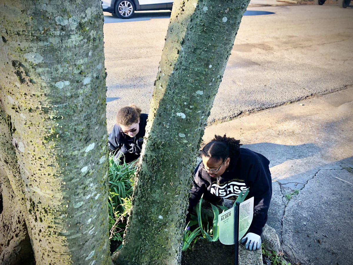 Happy Birthday to Ms. Dixon!  So blessed to be able to provide community service to you today!!!